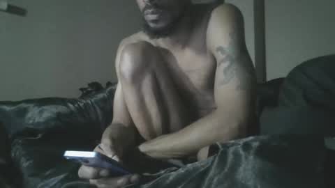 Milk Chocolate Sensei online show from 01-15-25, 03:43