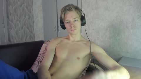 Isaac online show from 01-29-25, 06:22