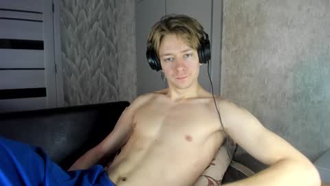 Isaac online show from 02-04-25, 05:21