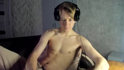 Isaac online show from 02-26-25, 05:53