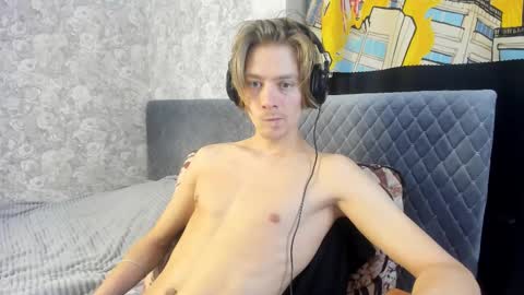 Isaac online show from 09-25-25, 07:12