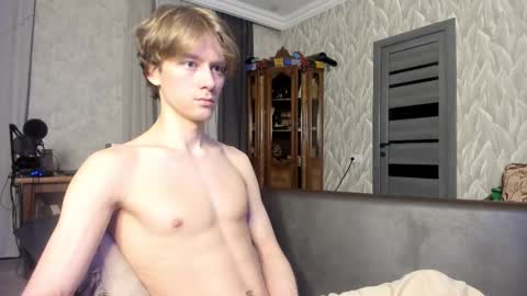 Isaac online show from 03-03-26, 07:20