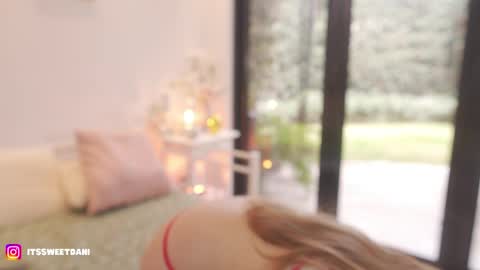 milky_0 online show from 05-09-26, 07:08