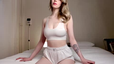 milky__way_ online show from 01-04-25, 01:42