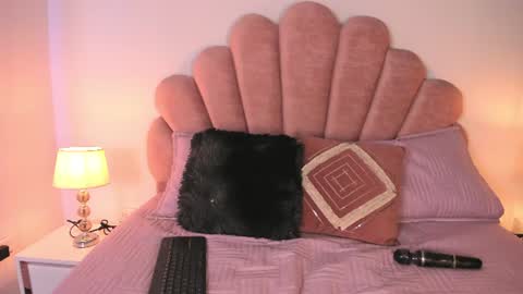 milky_majo online show from 07-28-26, 02:13