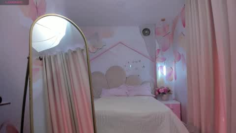 Sofia  online show from 03-13-26, 07:31