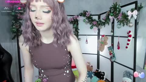 Snapshot of milkycute chatting on 12-24-24, 03:38 milky cute online show from 12-24-24, 03:38