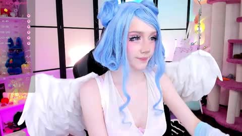 milky cute online show from 03-31-26, 06:41