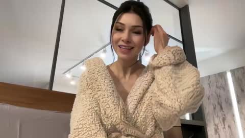 Snapshot of milla_bella chatting on 12-04-25, 09:23 milla bella online show from 12-04-25, 09:23