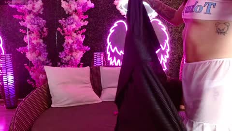 MILLA online show from 01-07-25, 01:24