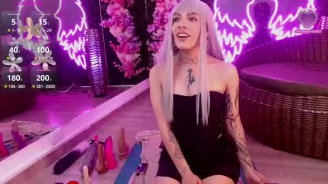 MILLA online show from 09-30-25, 04:06