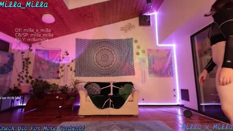 milla_milla online show from 02-20-26, 05:15