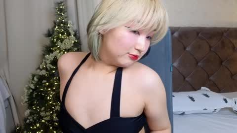 Milla or just Mi online show from 12-24-24, 05:44