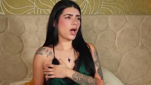 Snapshot of millabliss chatting on 10-26-25, 09:10 MillaBliss online show from 10-26-25, 09:10