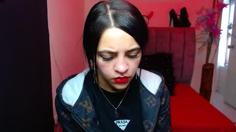 Snapshot of millacounisslosexanal chatting on 10-22-25, 02:06 Violeta online show from 10-22-25, 02:06