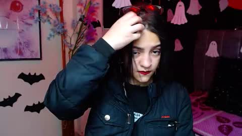 Violeta online show from 10-28-25, 02:31