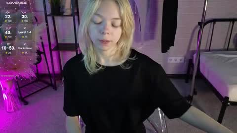 Hello  Im Mila online show from 10-01-25, 01:44