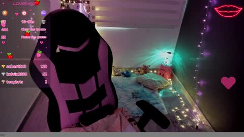 Snapshot of millandiux chatting on 01-25-25, 09:25 millandiux online show from 01-25-25, 09:25