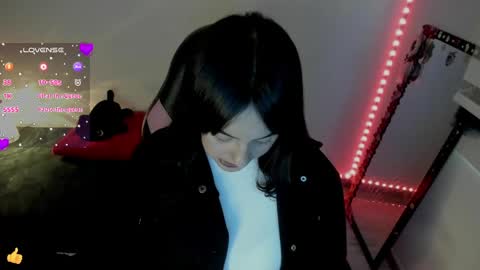 Snapshot of millandiux chatting on 05-16-26, 10:41 millandiux online show from 05-16-26, 10:41