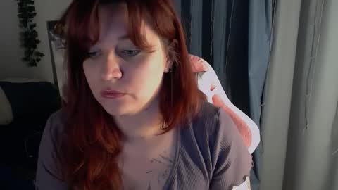 Milla online show from 10-25-25, 10:04