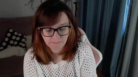 Milla online show from 04-19-26, 01:21