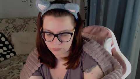 Milla online show from 04-24-26, 04:31