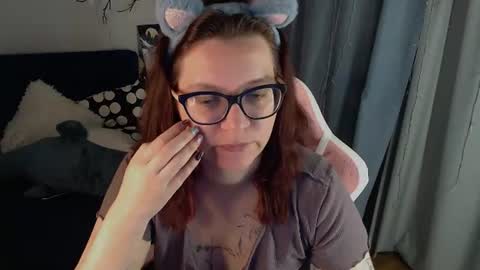 Milla online show from 06-11-26, 02:04