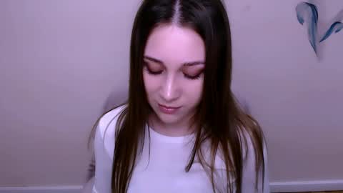 Snapshot of millasamsd chatting on 04-18-26, 11:36 Milla online show from 04-18-26, 11:36
