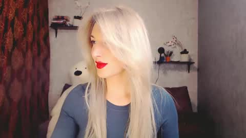 MillaXQueen online show from 02-10-25, 12:29