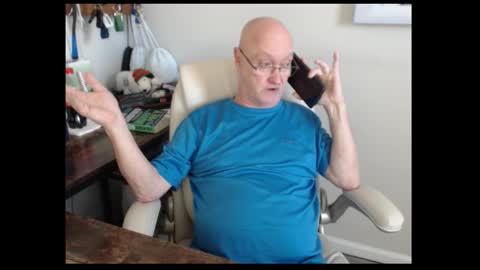 Snapshot of millenium0129 chatting on 10-14-25, 05:14 millenium0129 online show from 10-14-25, 05:14