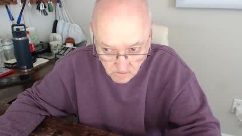 Snapshot of millenium0129 chatting on 10-31-25, 05:25 millenium0129 online show from 10-31-25, 05:25