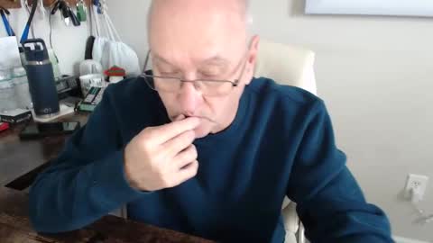 Snapshot of millenium0129 chatting on 11-13-25, 04:50 millenium0129 online show from 11-13-25, 04:50