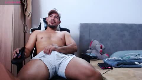 Snapshot of miller_cuper1 chatting on 01-09-26, 01:52 IG becerra ce online show from 01-09-26, 01:52