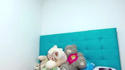 Snapshot of miller_sweet chatting on 01-15-25, 10:24 Aleja online show from 01-15-25, 10:24