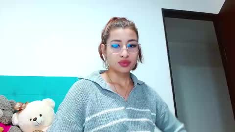 Snapshot of miller_sweet chatting on 02-09-25, 10:11 Aleja online show from 02-09-25, 10:11