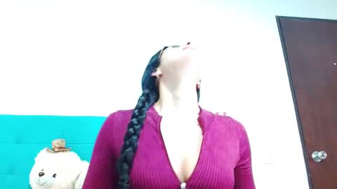 Snapshot of miller_sweet chatting on 03-08-25, 09:17 Aleja online show from 03-08-25, 09:17