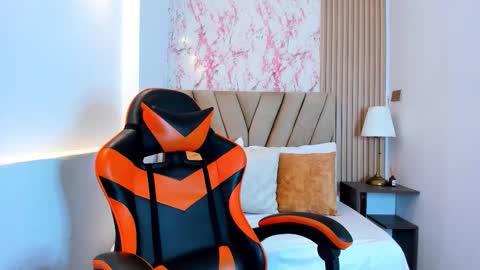 Snapshot of miller_sweet chatting on 02-23-26, 08:28 Aleja online show from 02-23-26, 08:28