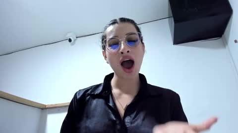 Snapshot of miller_sweet chatting on 03-04-26, 09:21 Aleja online show from 03-04-26, 09:21