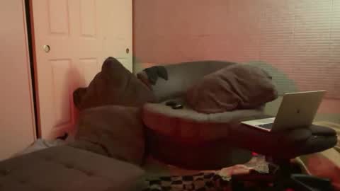 Snapshot of millerjdm chatting on 01-31-25, 10:10 SlimnHungOH online show from 01-31-25, 10:10