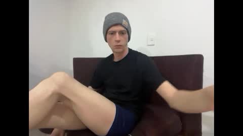 Snapshot of millerjdm chatting on 09-18-25, 04:03 SlimnHungOH online show from 09-18-25, 04:03