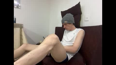 Snapshot of millerjdm chatting on 09-25-25, 09:51 SlimnHungOH online show from 09-25-25, 09:51