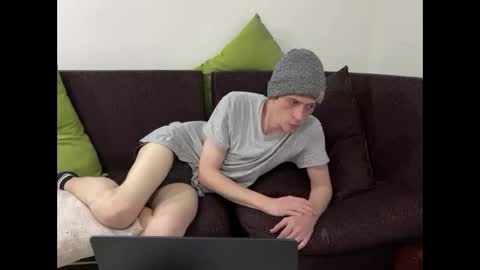 Snapshot of millerjdm chatting on 10-18-25, 01:30 SlimnHungOH online show from 10-18-25, 01:30