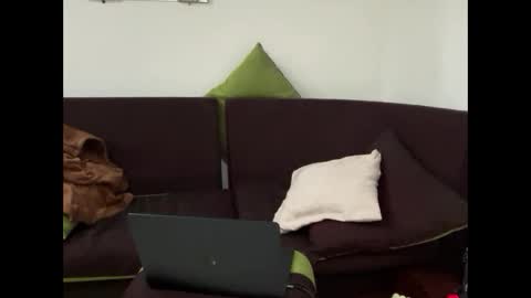 Snapshot of millerjdm chatting on 10-19-25, 02:40 SlimnHungOH online show from 10-19-25, 02:40