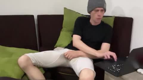 Snapshot of millerjdm chatting on 11-08-25, 12:22 SlimnHungOH online show from 11-08-25, 12:22