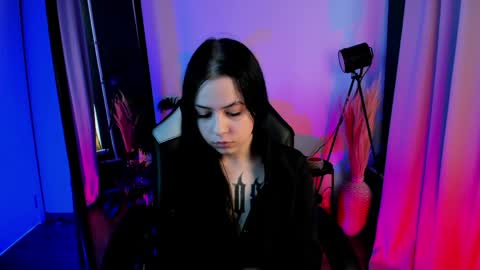 milleycyrus_ online show from 03-21-26, 01:37