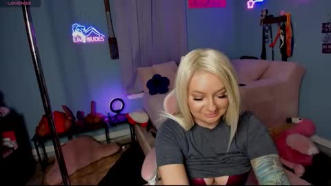 Snapshot of milli_moon chatting on 03-07-26, 03:14 Mila online show from 03-07-26, 03:14