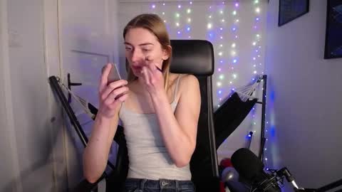 millie_lacroix online show from 01-28-25, 09:19