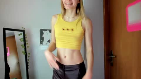 millie_lacroix online show from 04-02-26, 01:42