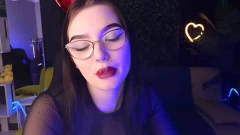 Millie online show from 02-22-25, 11:46