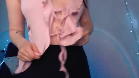 Millie online show from 09-23-25, 04:37